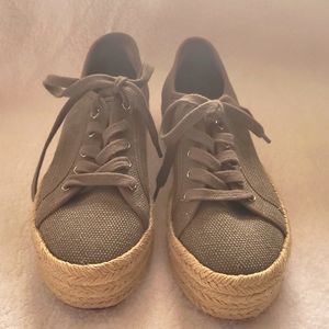 Sz.5 lace-up Olive Green Espadrille Platform Sneakers